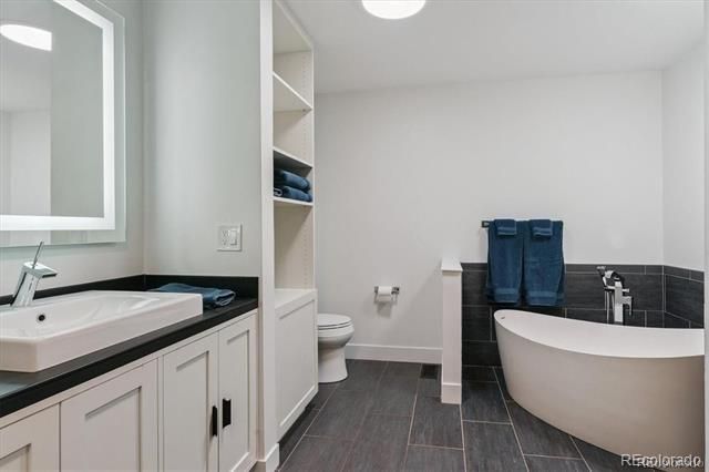 4900 Lakeshore Drive, Littleton, CO 80123