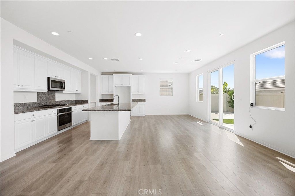 Image 16 of property listing at 30383 Freeman, Menifee, CA 92584