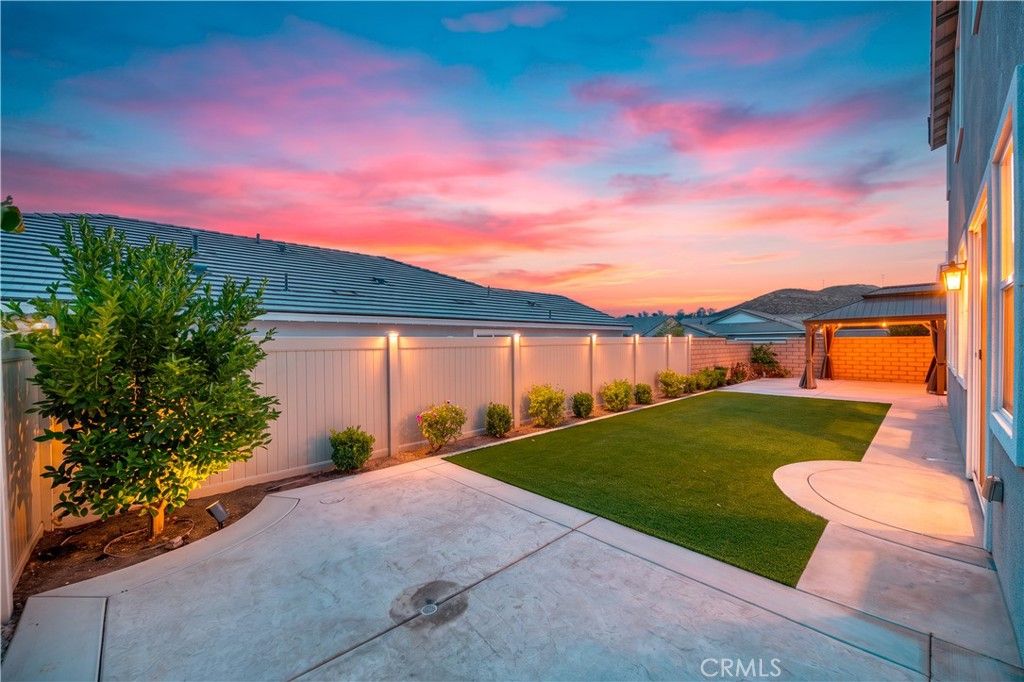 Image 41 of property listing at 30383 Freeman, Menifee, CA 92584