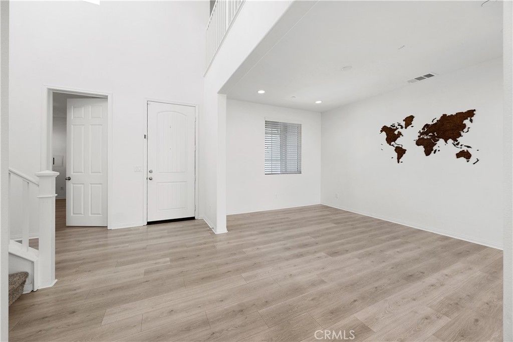 Image 8 of property listing at 30383 Freeman, Menifee, CA 92584