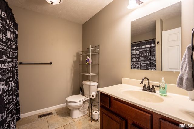 304 Eric Drive, Herrin, IL 62948