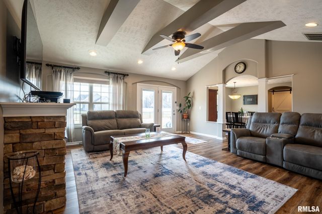 304 Eric Drive, Herrin, IL 62948