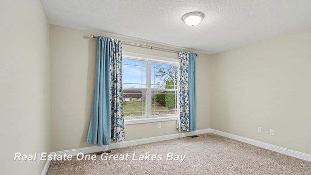 11480 Wilkinson Road, Tittabawassee Twp, MI 48623