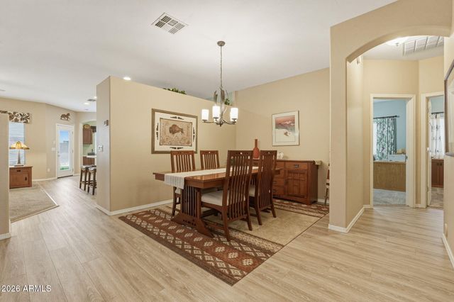 332 W SEVEN SEAS Drive, Casa Grande, AZ 85122