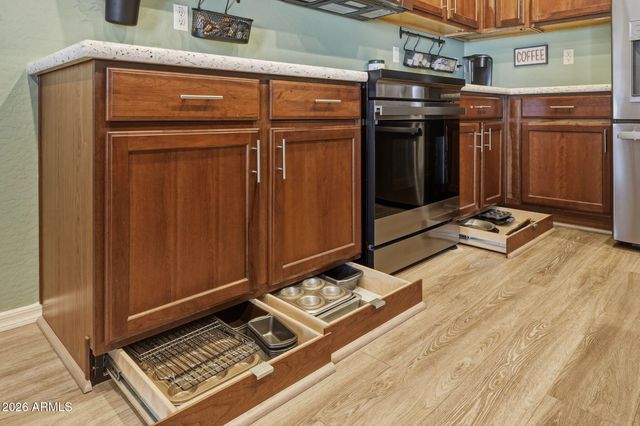 332 W SEVEN SEAS Drive, Casa Grande, AZ 85122