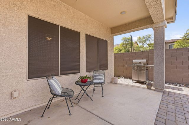 332 W SEVEN SEAS Drive, Casa Grande, AZ 85122