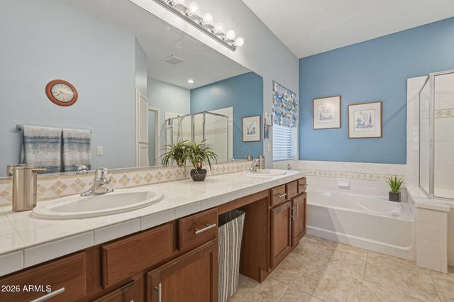 332 W SEVEN SEAS Drive, Casa Grande, AZ 85122