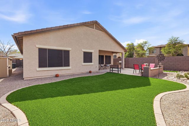 332 W SEVEN SEAS Drive, Casa Grande, AZ 85122