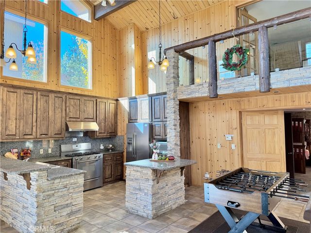 39050 Willow Landing, Big Bear Lake, CA 92315