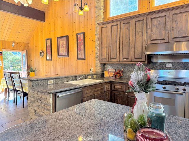 39050 Willow Landing, Big Bear Lake, CA 92315