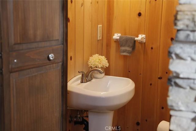 39050 Willow Landing, Big Bear Lake, CA 92315