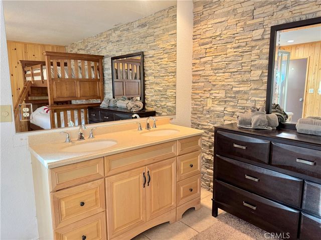 39050 Willow Landing, Big Bear Lake, CA 92315