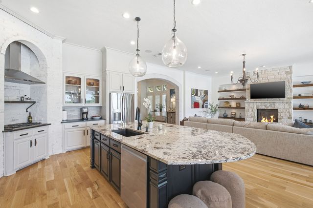 1005 Forest Lake Circle, Mckinney, TX 75072