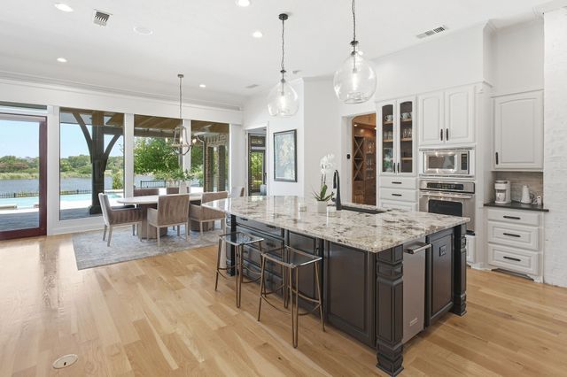 1005 Forest Lake Circle, Mckinney, TX 75072