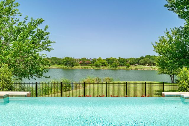 1005 Forest Lake Circle, Mckinney, TX 75072
