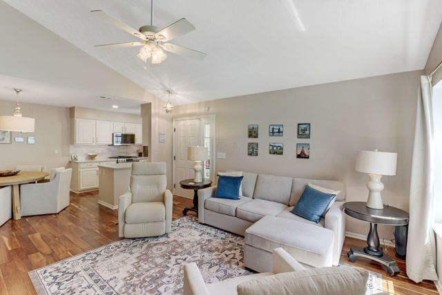 547 S Market Street, Lithopolis, OH 43136