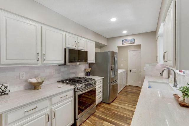 547 S Market Street, Lithopolis, OH 43136