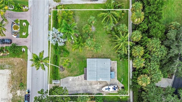 1931 Danford ST, Naples, FL 34112