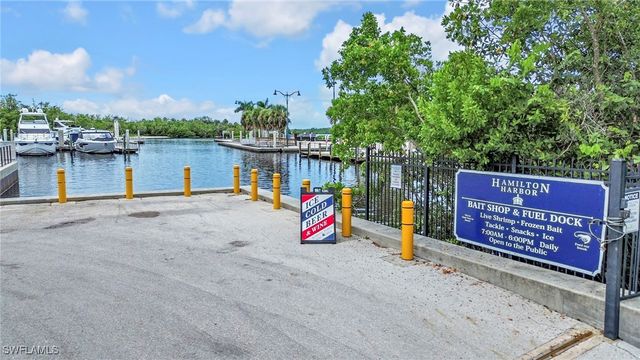 1931 Danford ST, Naples, FL 34112