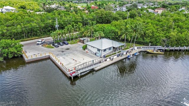 1931 Danford ST, Naples, FL 34112