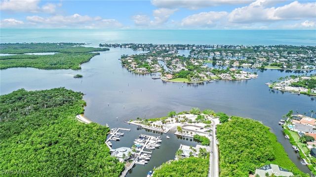 1931 Danford ST, Naples, FL 34112