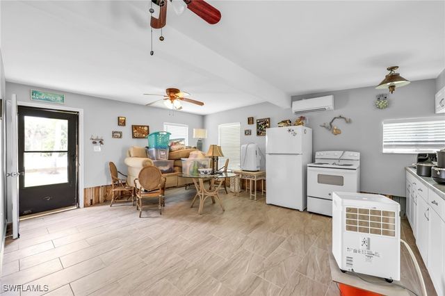 1931 Danford ST, Naples, FL 34112