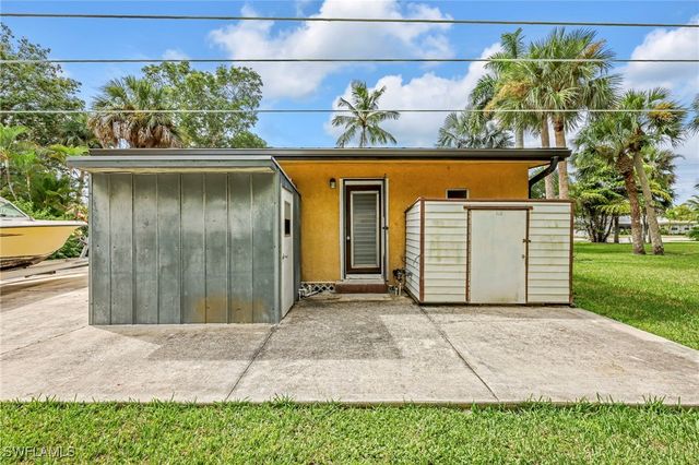 1931 Danford ST, Naples, FL 34112