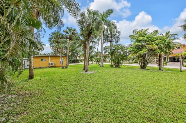 1931 Danford ST, Naples, FL 34112