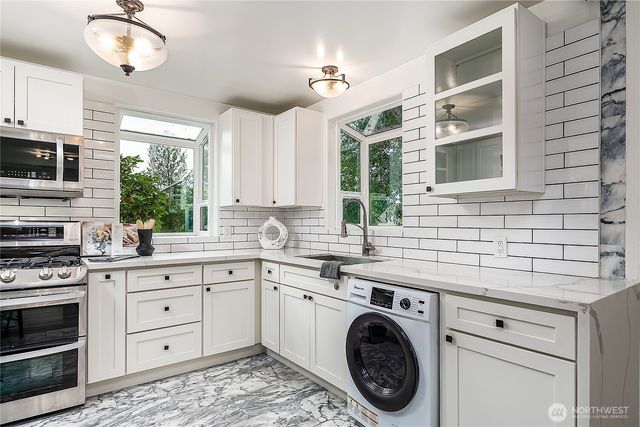 27003 124th Avenue SE, Kent, WA 98030