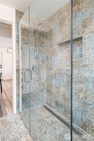 27003 124th Avenue SE, Kent, WA 98030