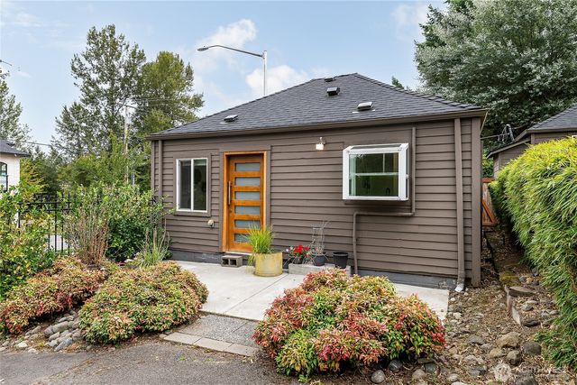 27003 124th Avenue SE, Kent, WA 98030