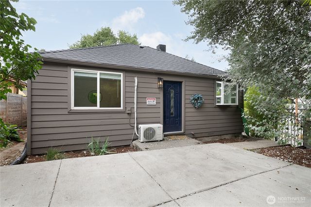 27003 124th Avenue SE, Kent, WA 98030