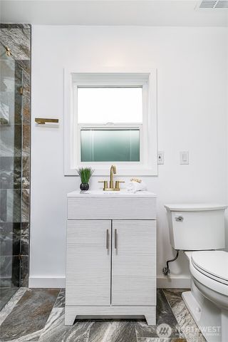 27003 124th Avenue SE, Kent, WA 98030