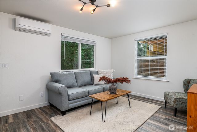 27003 124th Avenue SE, Kent, WA 98030