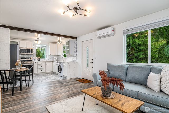 27003 124th Avenue SE, Kent, WA 98030