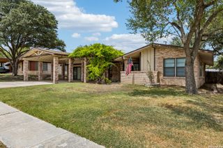 115 Springwood Ln, San Antonio, TX 78216