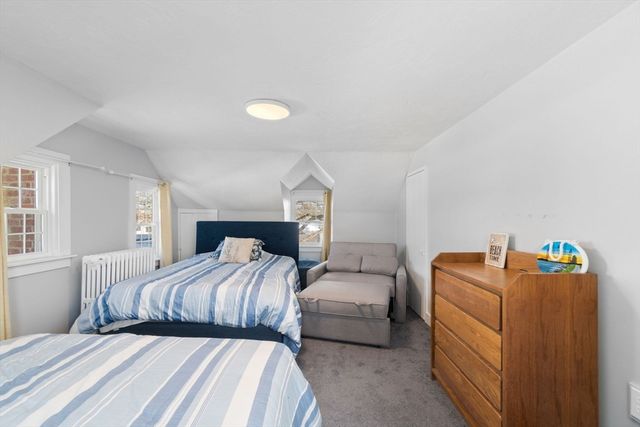 32 Woodside Ave, Wareham, MA 02532