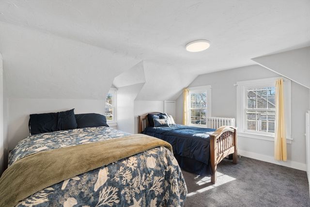 32 Woodside Ave, Wareham, MA 02532