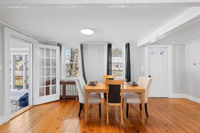 32 Woodside Ave, Wareham, MA 02532