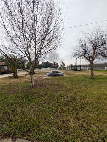 4142 Albers Rd, Oakdale, CA 95361