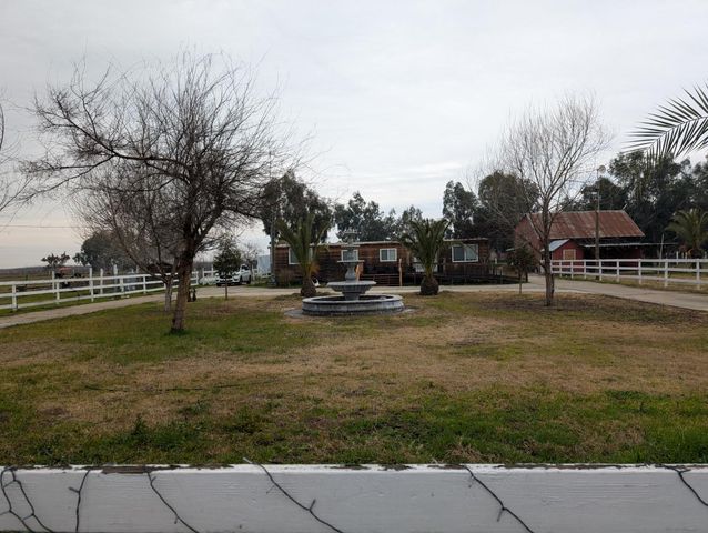 4142 Albers Rd, Oakdale, CA 95361