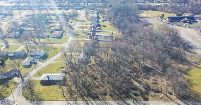 902 S Meridian Road, Austintown, OH 44509