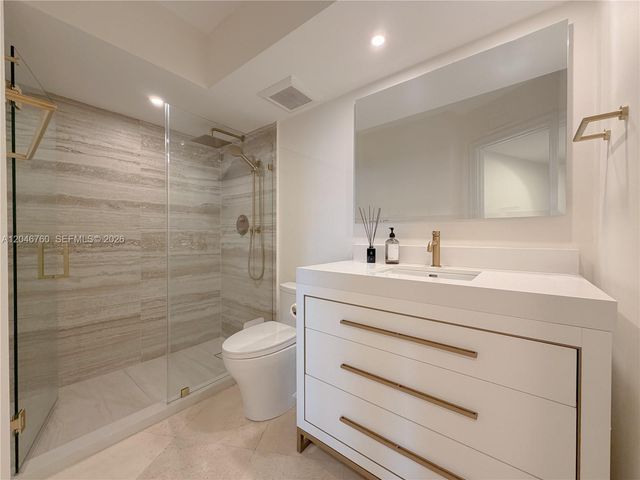 1111 Crandon Blvd C1104 C1104, Key Biscayne, FL 33149