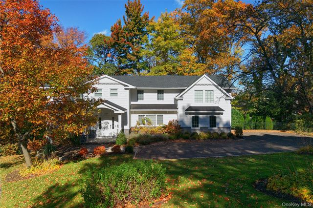 220 Mimosa Drive, East Hills, NY 11576