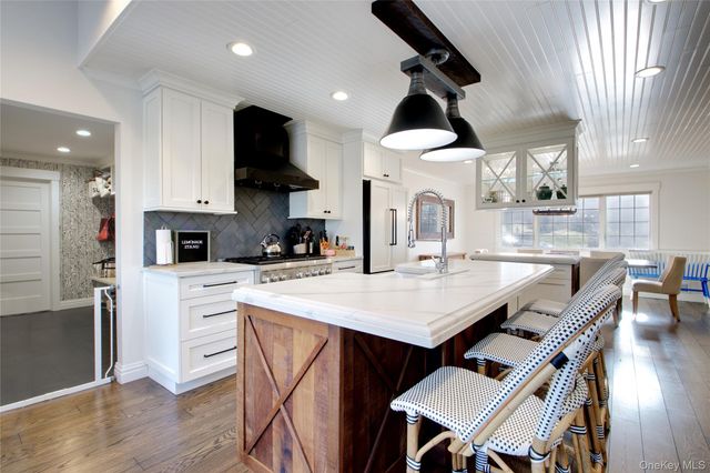 220 Mimosa Drive, East Hills, NY 11576