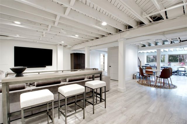 220 Mimosa Drive, East Hills, NY 11576