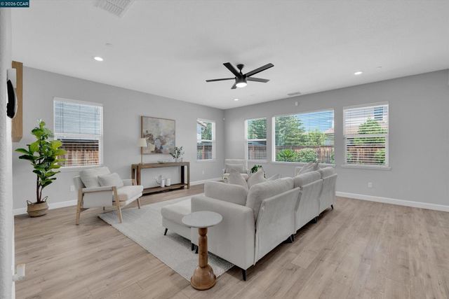 351 Bloomington Ln, Brentwood, CA 94513