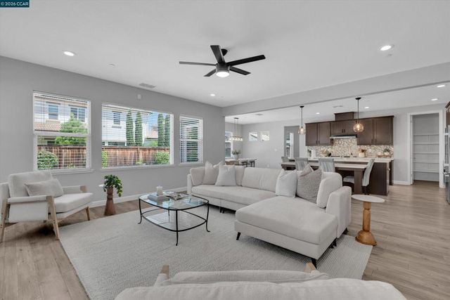 351 Bloomington Ln, Brentwood, CA 94513