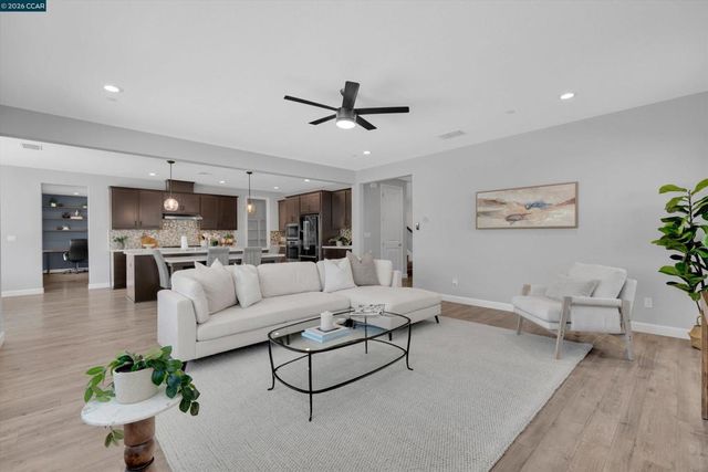 351 Bloomington Ln, Brentwood, CA 94513