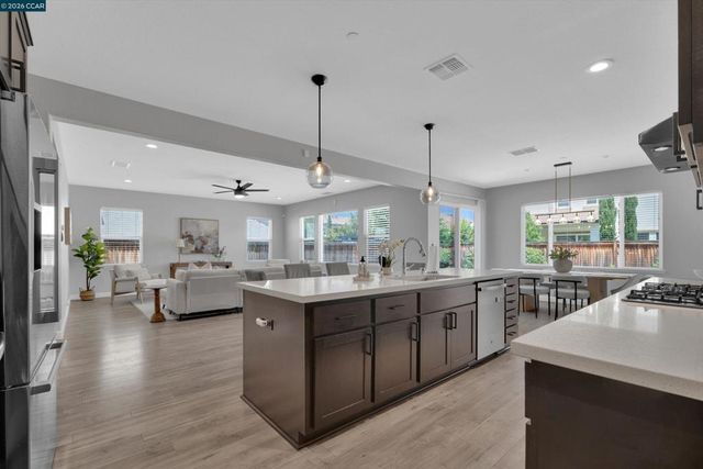 351 Bloomington Ln, Brentwood, CA 94513